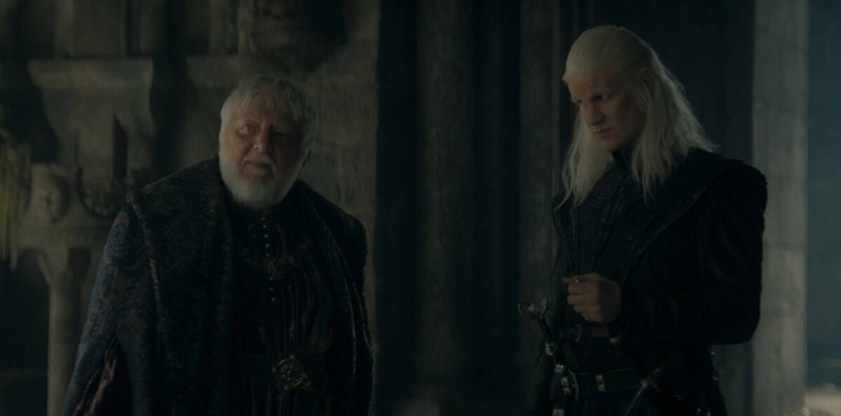 Sajmon Rasel Bil u seriji Kuća zmaja