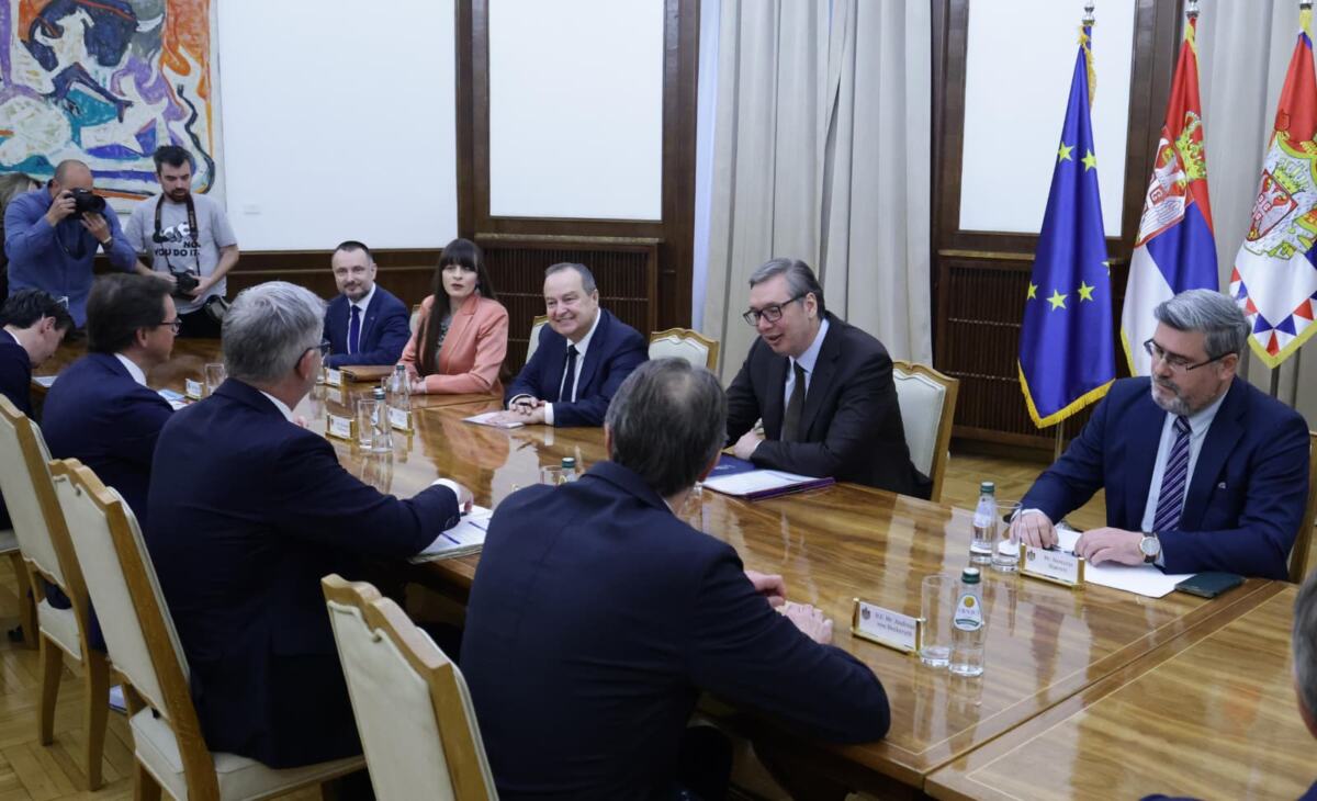 Aleksandar Vučić Magnus Bruner Sastanak (9).jpeg