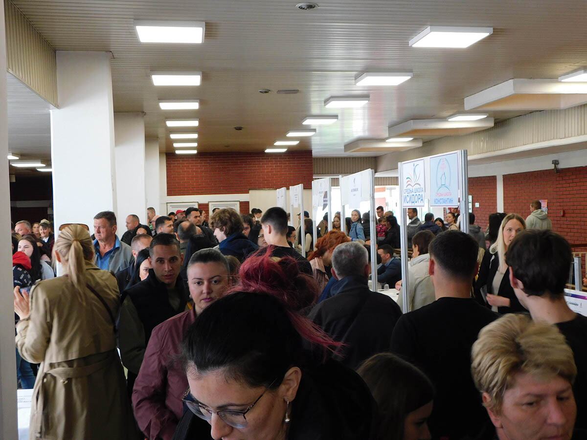 LOZNICA - sajam zapošljavanja