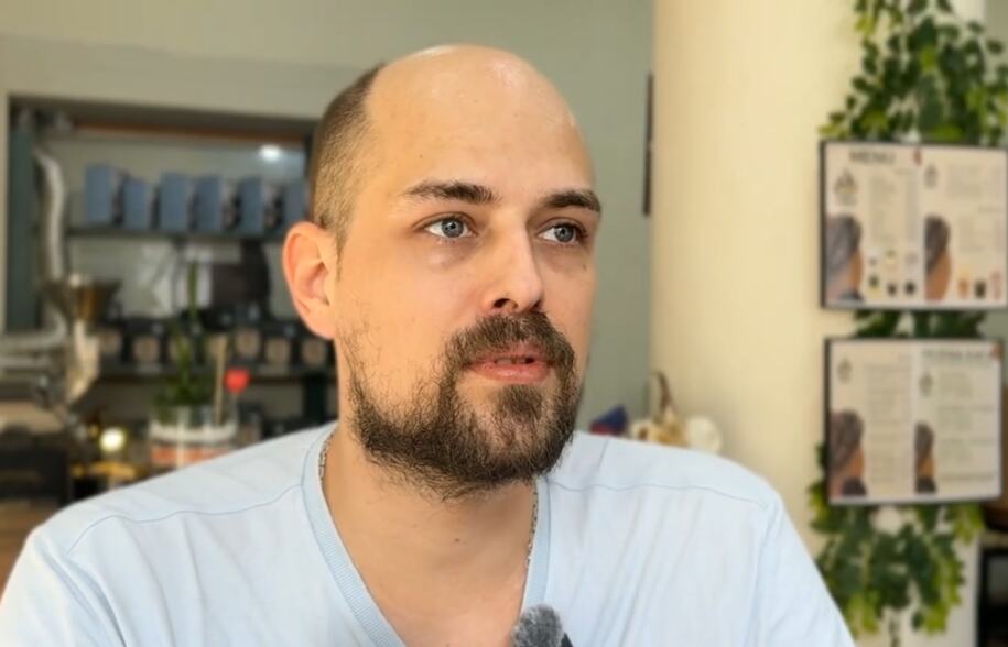 Momčilo i edna 2.png
