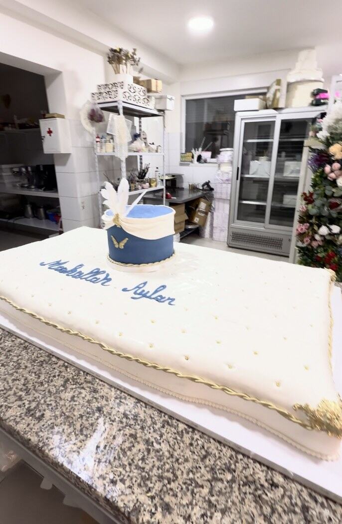 hatidza-torta-800-ljudi.jpg
