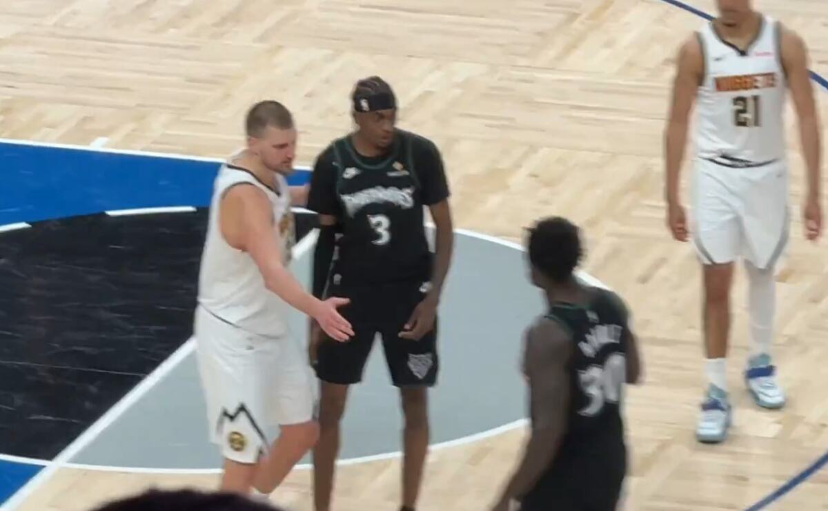 Jokić i Mekdenijels 7.jpg