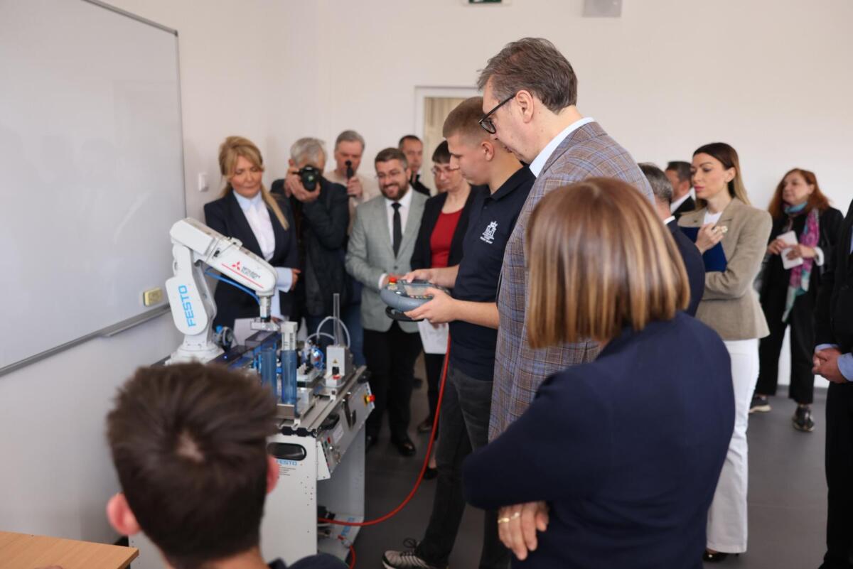 Aleksandar Vučić Pančevo  (23).jpeg