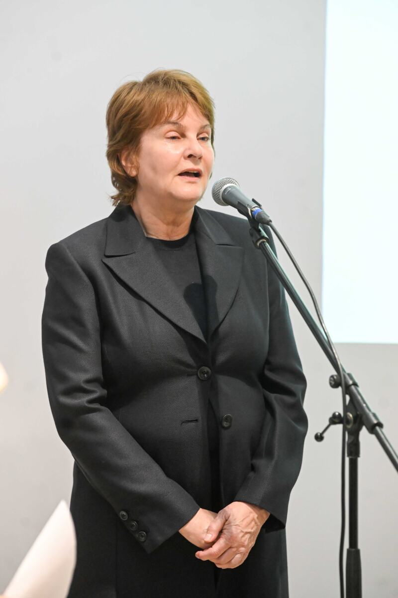 Ružica Sarić, izložba Isijavanje – otkrivene pojavnosti
