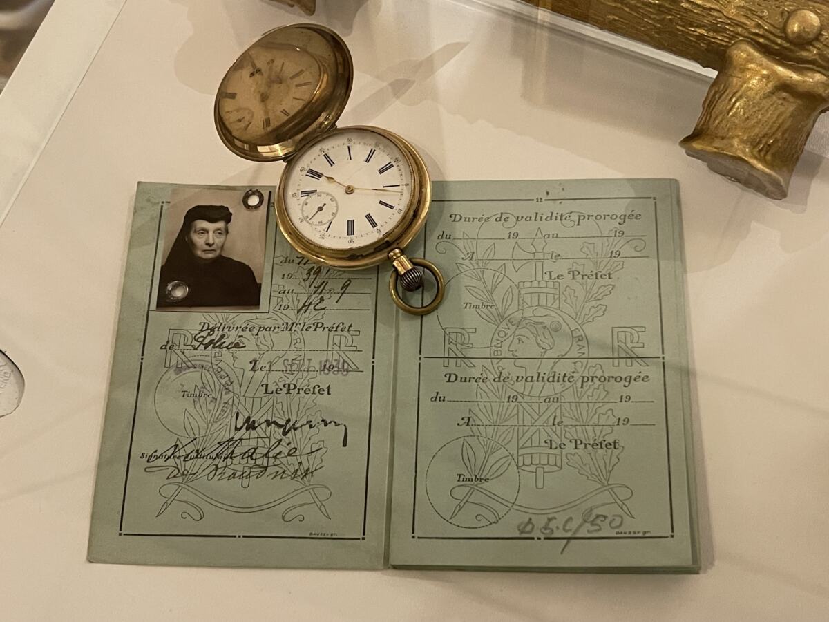 Lična karta i sat kraljice Natalije Obrenović