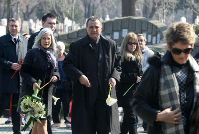 zoran-djindjicpomenporodica.jpg