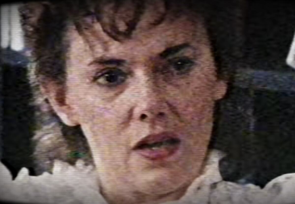 Lindi Čemberlen, majka pogrešno osuđena za ubistvo bebe Azarije nakon napada dinga u Australiji (4).png