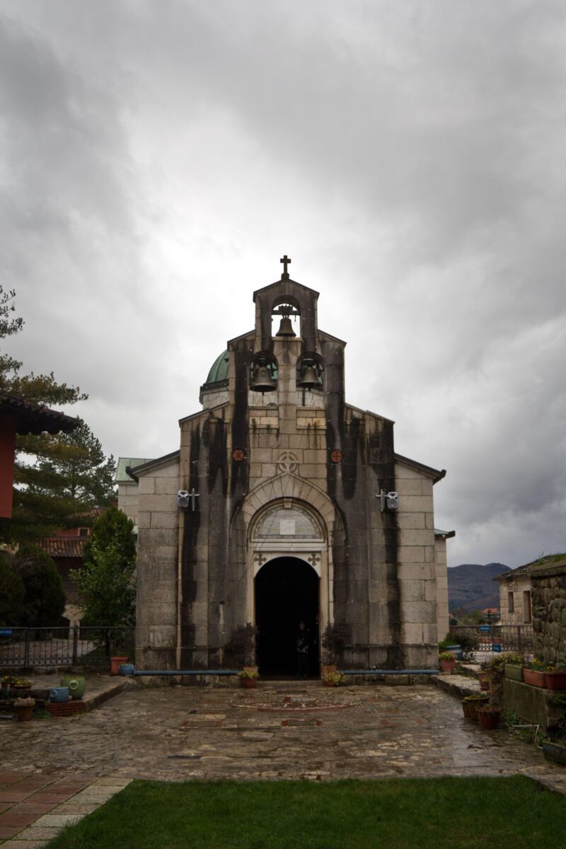 Manastir Tvrdoš