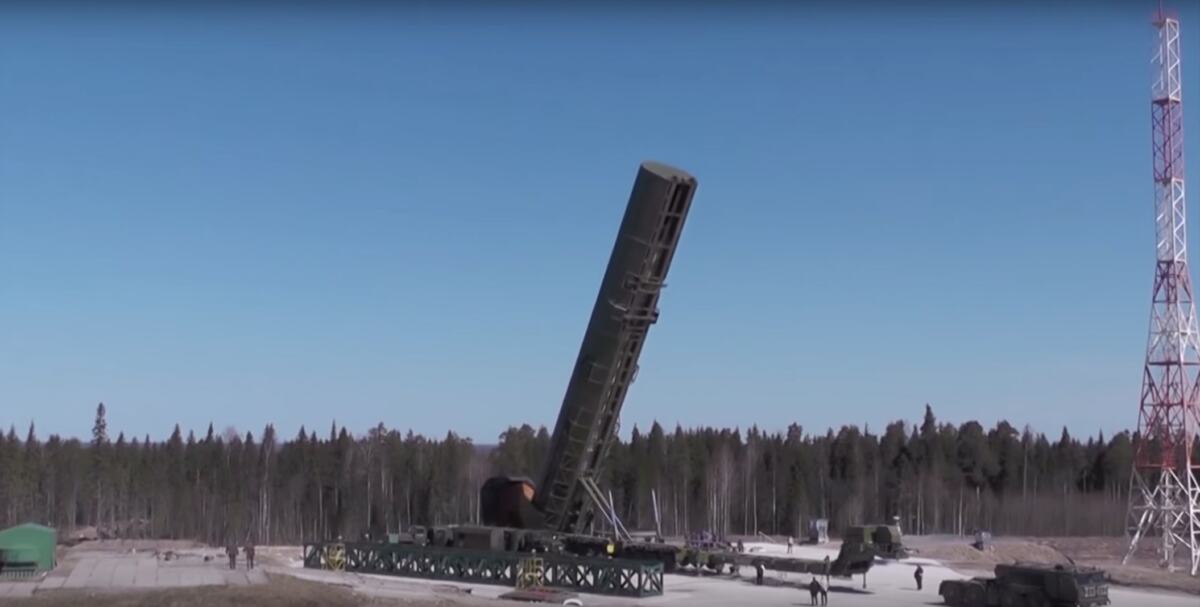 104 EPA Russian Defence Ministry Press.jpg