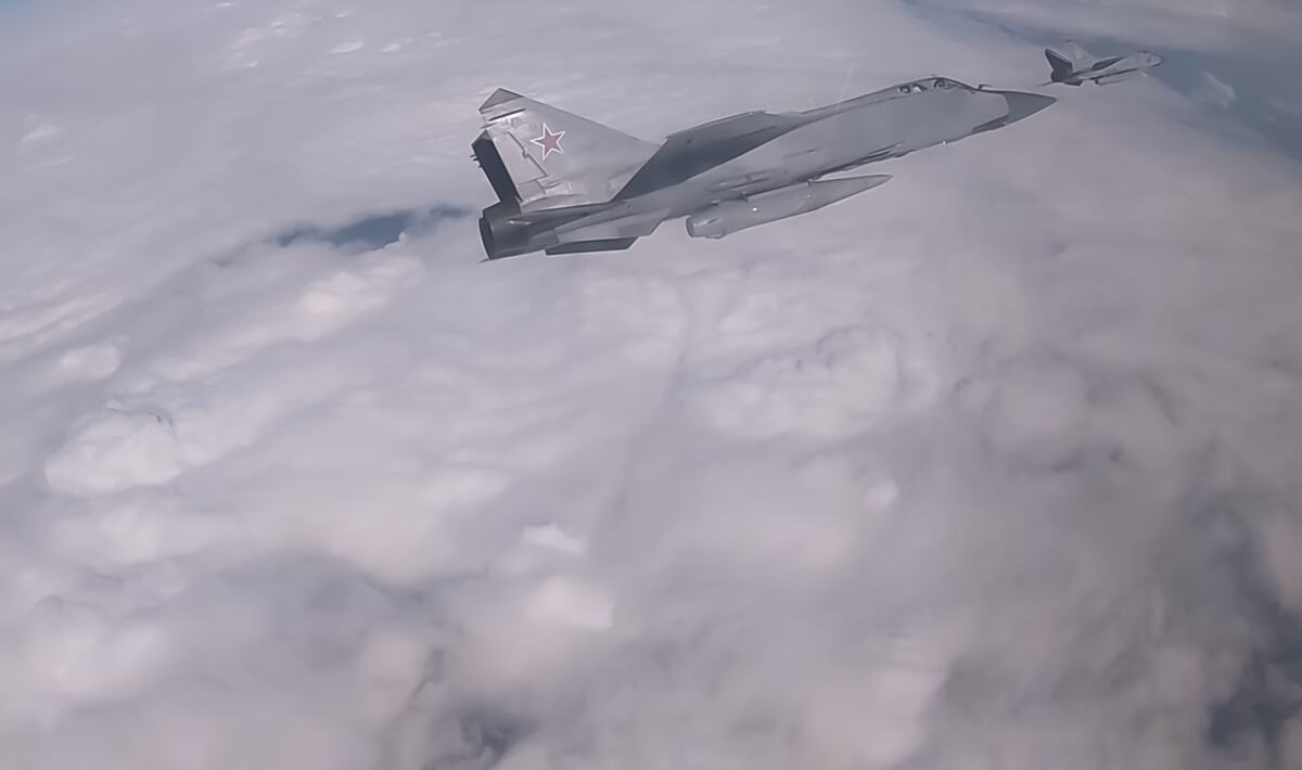 101 EPA Russian Defence Ministry Press.jpg
