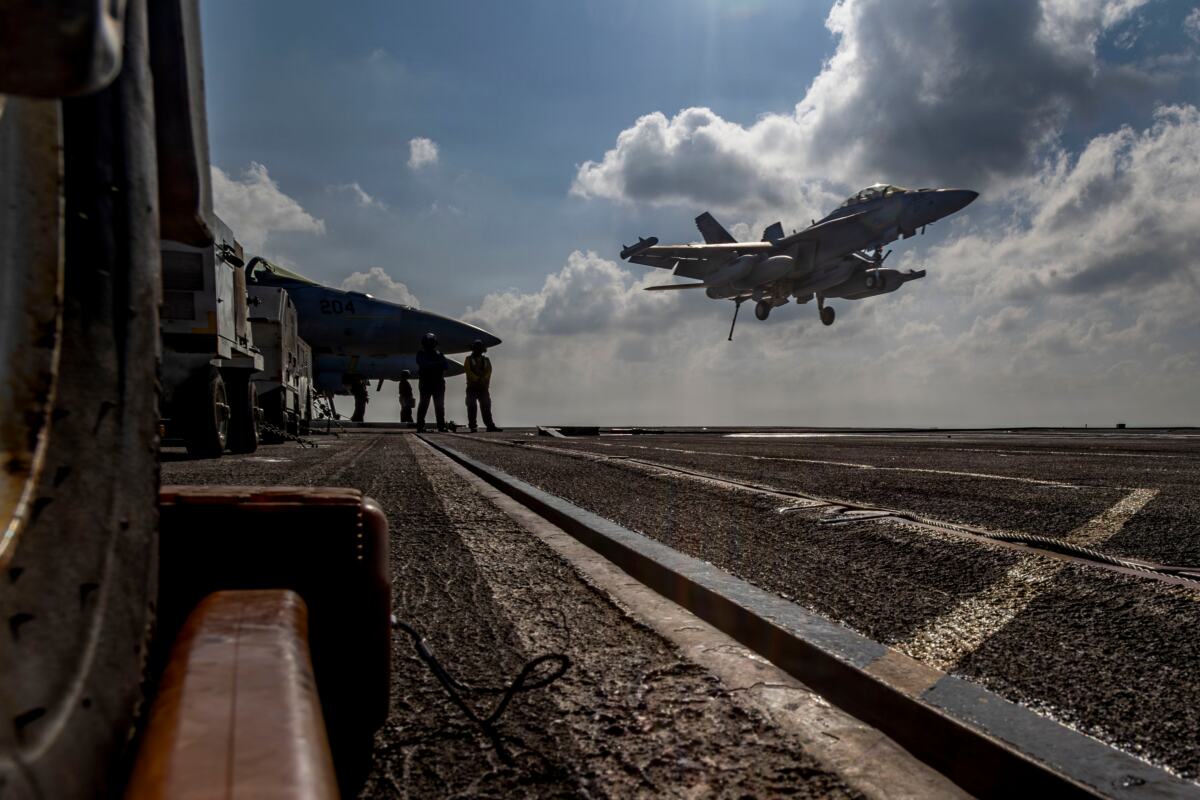 EA-18G Growler (2).jpg