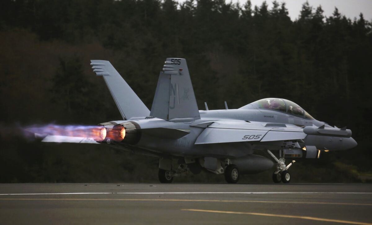 EA-18G Growler (1).jpg