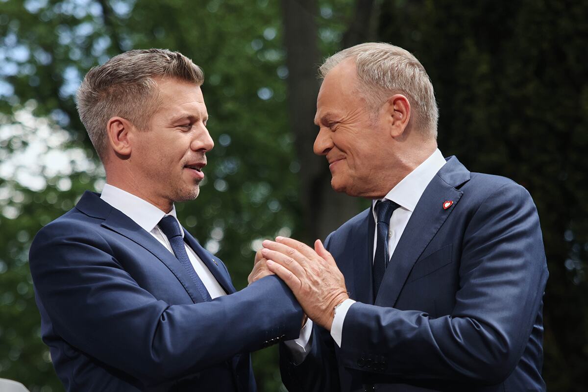 Peter Mađar Donald Tusk.jpg