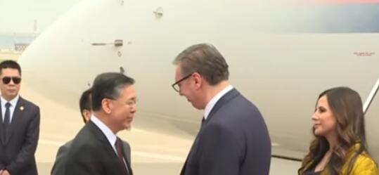 Predsednik Vučić stigao u Kinu, priređen mu svečani doček