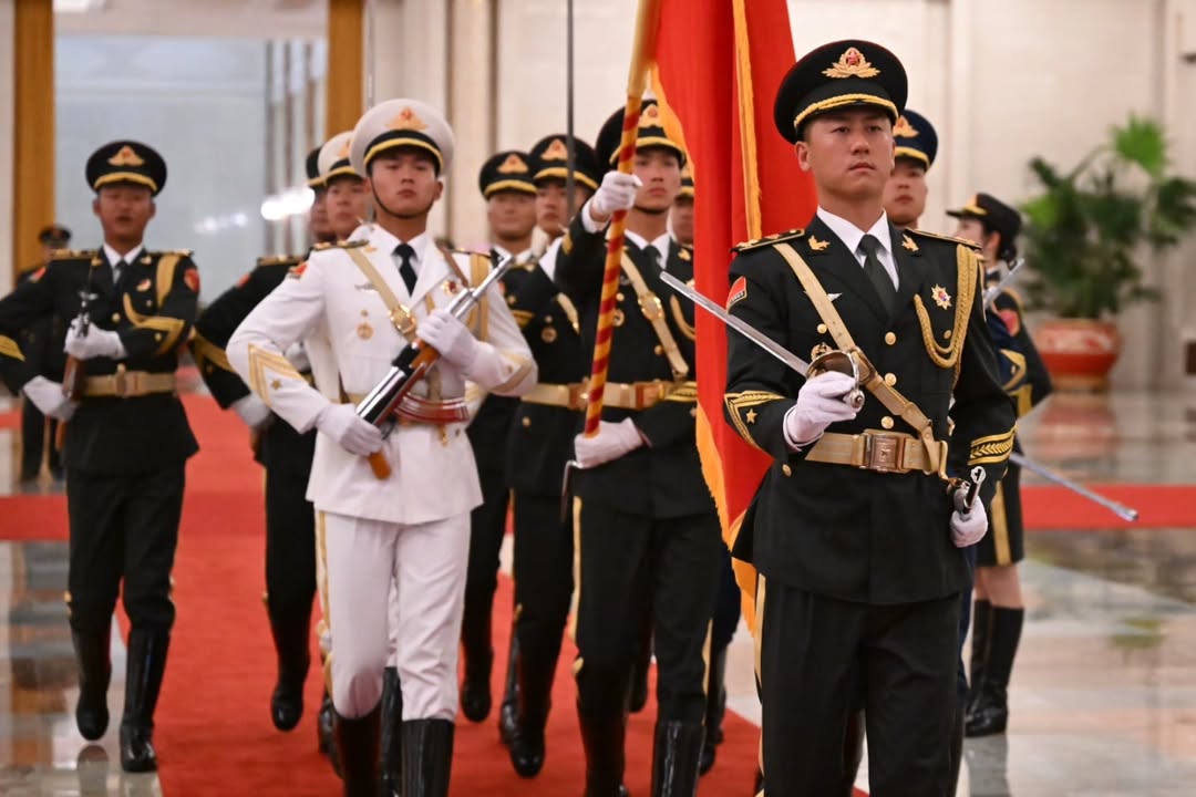 Veoma sam srećan što sam zajedno sa delegacijom danas u Pekingu. Hvala na veličanstvenom dočeku(10).jpg
