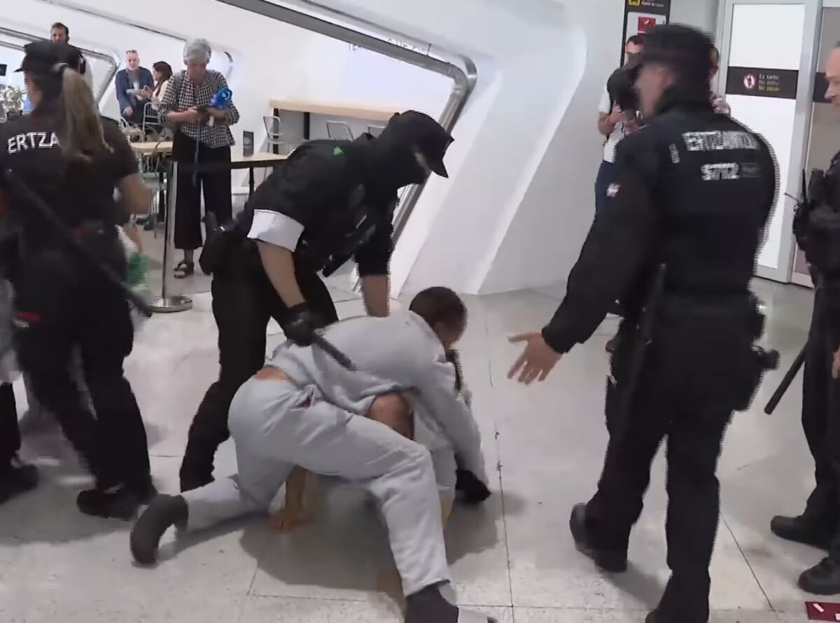 2026-05-25 12_04_23-4 DETENIDOS de la GLOBAL SUMUD FLOTILLA a su llegada al AEROPUERTO DE BILBAO - Y.png