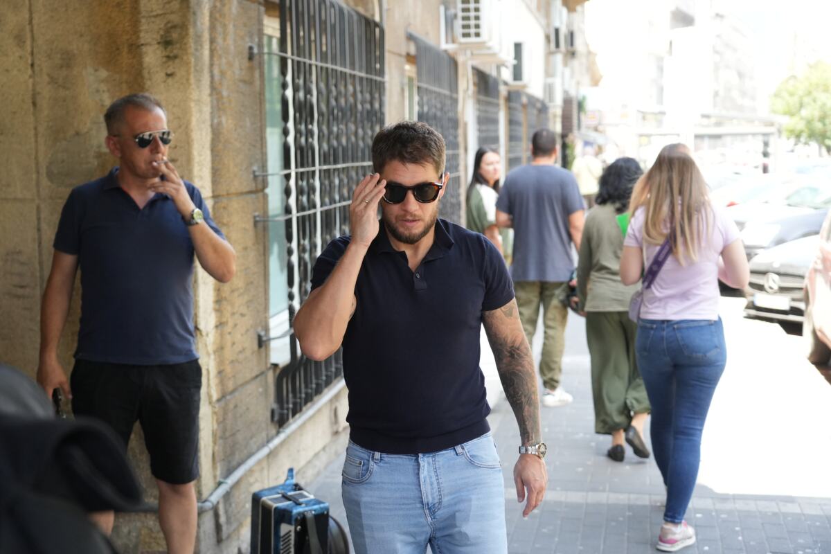 Joca Stefanović došao po ženu i sina u porodilište