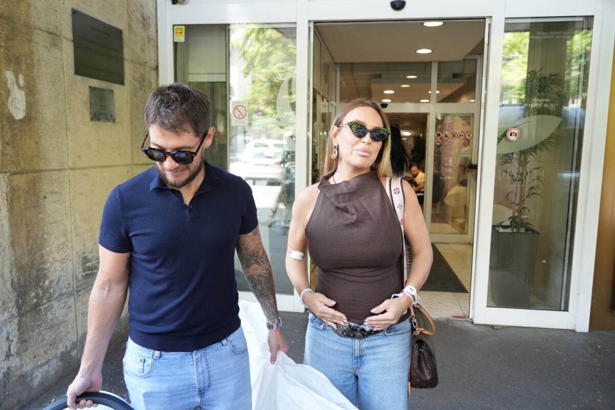 Joca Stefanović izveo ženu i sina iz porodilišta