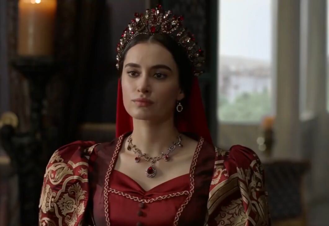 Hande Dogandemir kao sultanija Turhan Hatidže u seriji Sultanija Kosem
