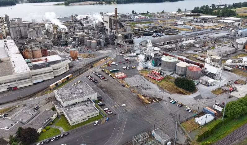 2026-05-27 08_19_19-Raw_ Drone aerials of Longview chemical facility after implosion - YouTube — Moz.png