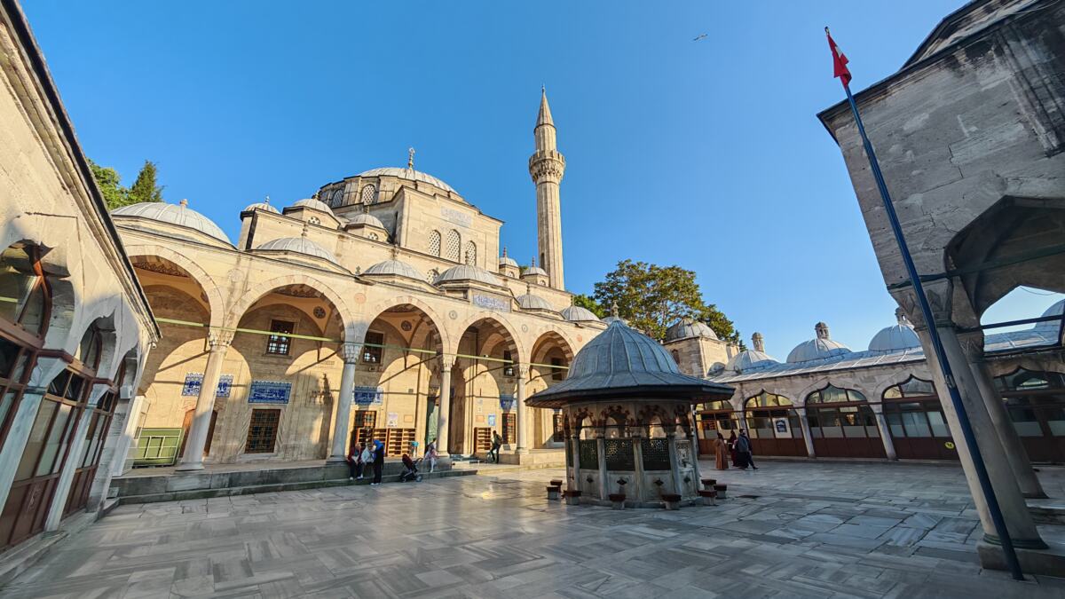 Džamija Mehmeda-paše Sokolovića u distriktu Fatih u Istanbulu