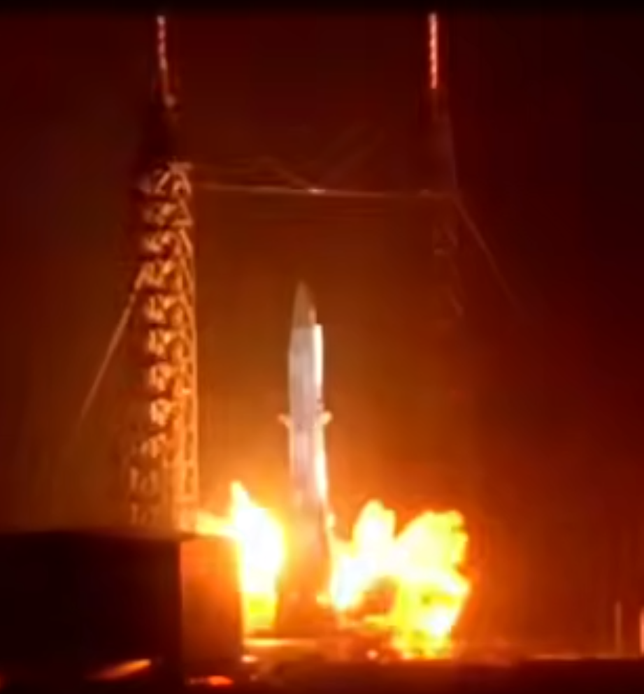 blue origin rocket (1).png