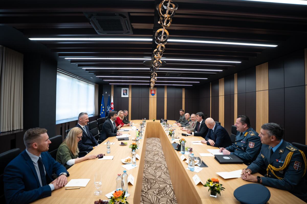 mod_slo_bratislava_mo_kalinak_260529_34_1780049043_1780070858.jpg