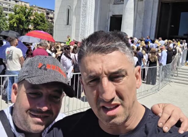 I KRISTIJAN GOLUBOVIĆ ČEKA U REDU KAKO BI CELIVAO POJAS PRESVETE BOGORODICE! Nastala fotka sa lica mesta, od Kristine ni traga ni glasa