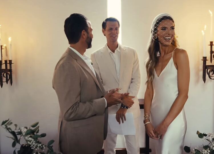Donald Tramp Junior i Betina Anderson na venčanju na Bahamima (9).png