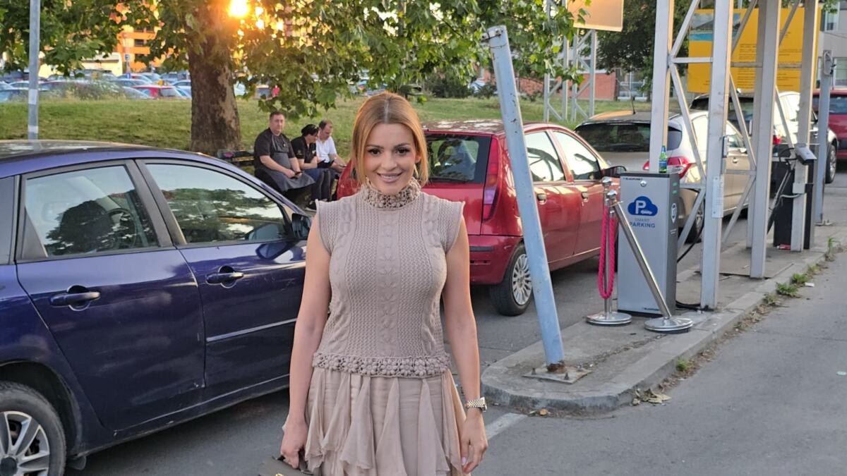 Jelena Kostov