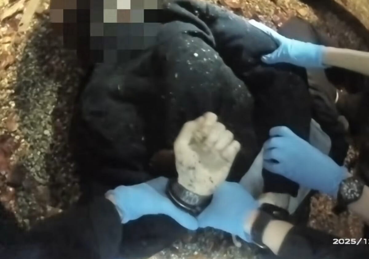 2026-06-03 07_50_32-Key moments of police bodycam footage in Henry Nowak murder _ BBC News - YouTube.png