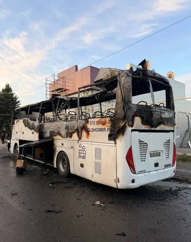 2026-06-03 09_58_23-RL1159 on X_ _‼️Ukrainian Nazis attacked a Moscow–Simferopol bus heading to Yena.png