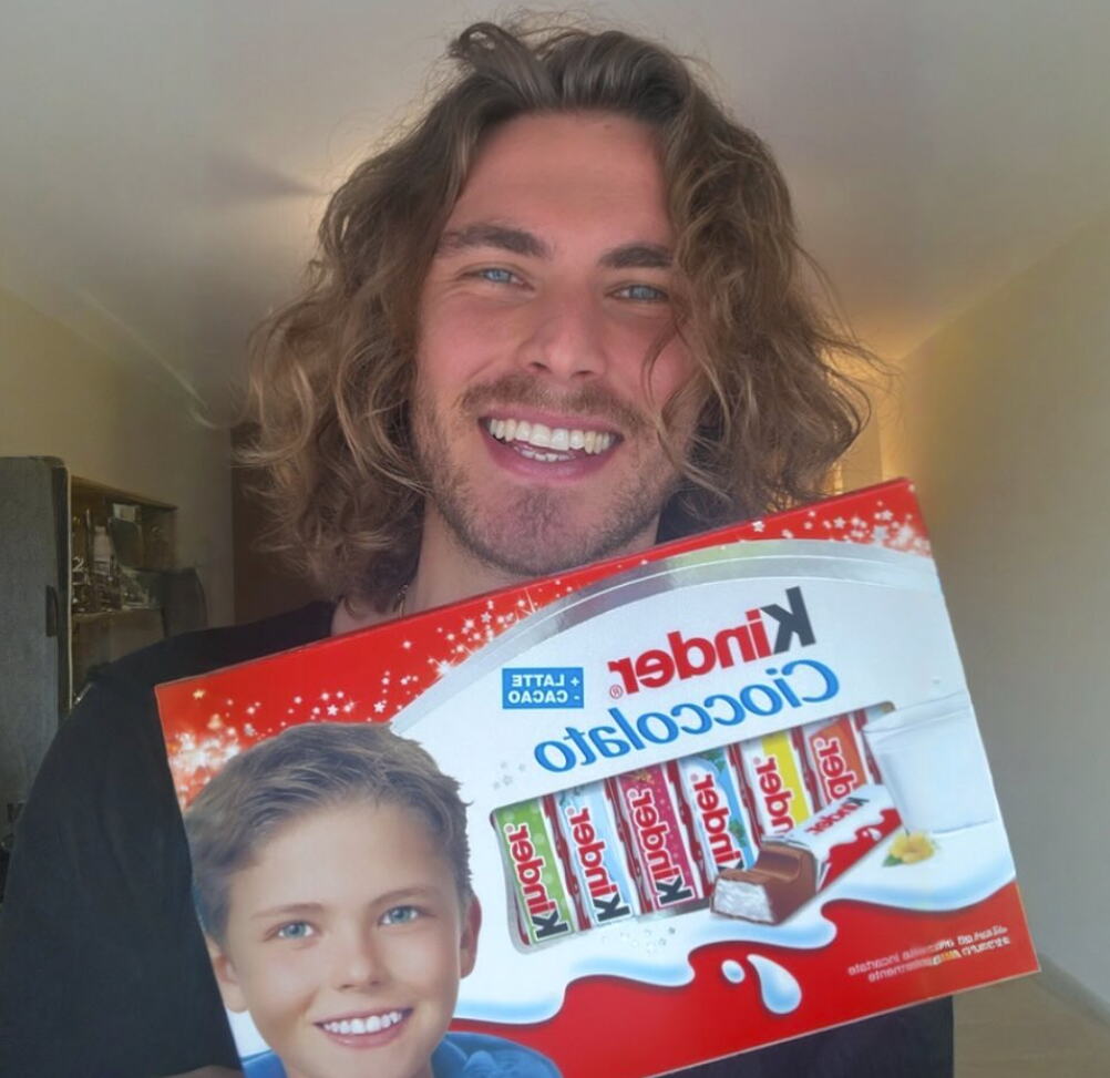 Mateo Farneti danas, nekadašnji dečak sa Kinder čokolade (4).png