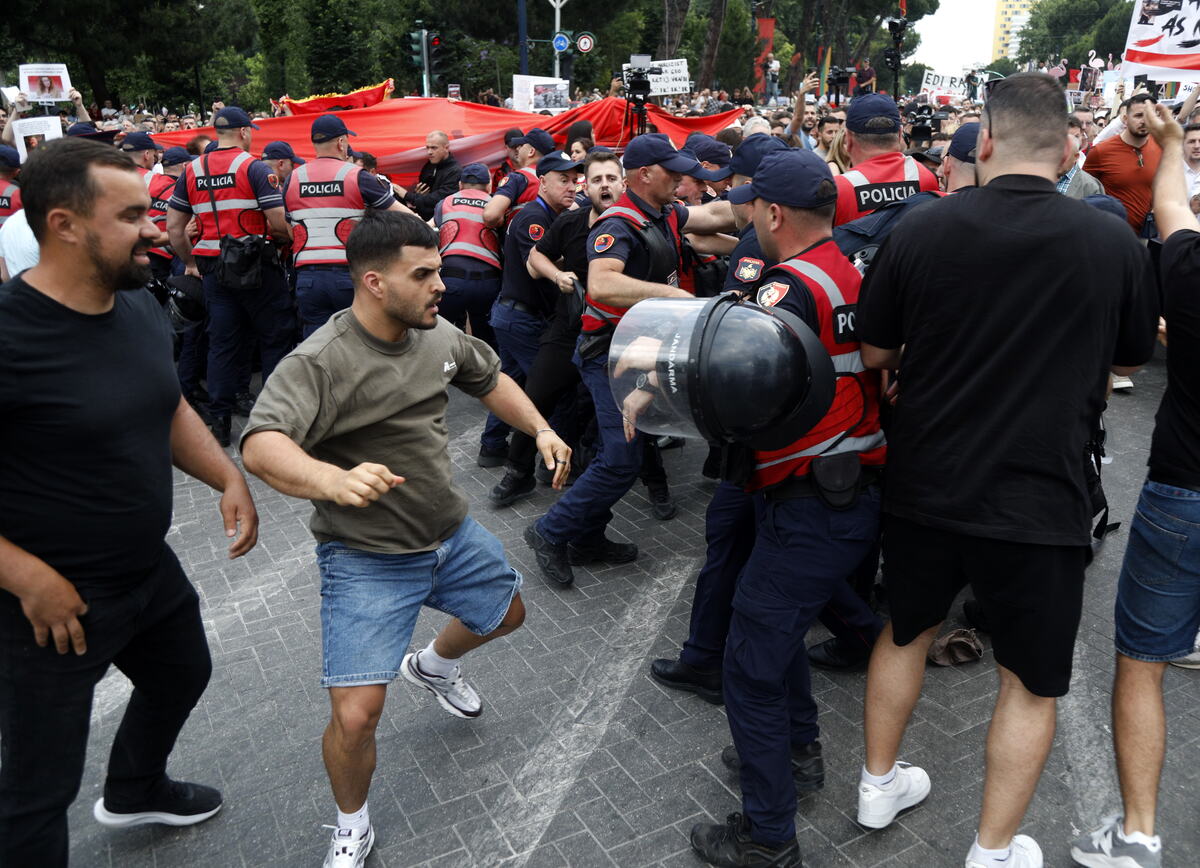 albanija20 EPA Malton Dibra.jpg