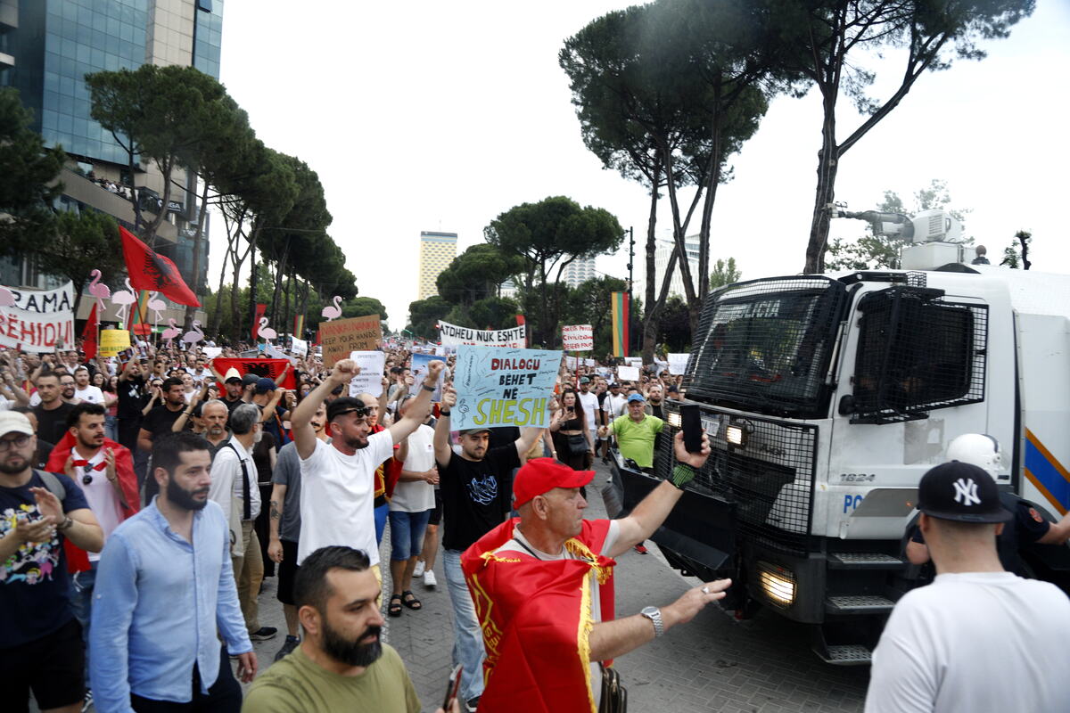 albanija12 EPA Malton Dibra.jpg