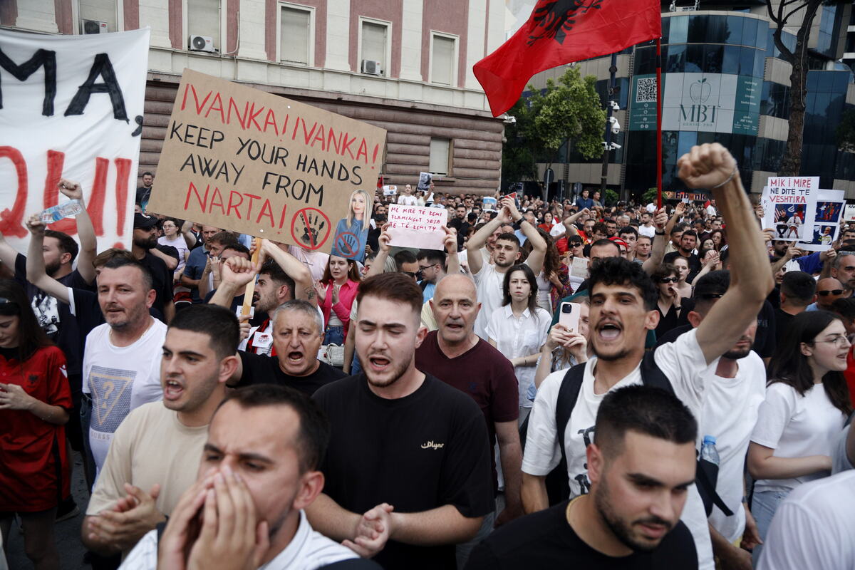 albanija11 EPA Malton Dibra.jpg