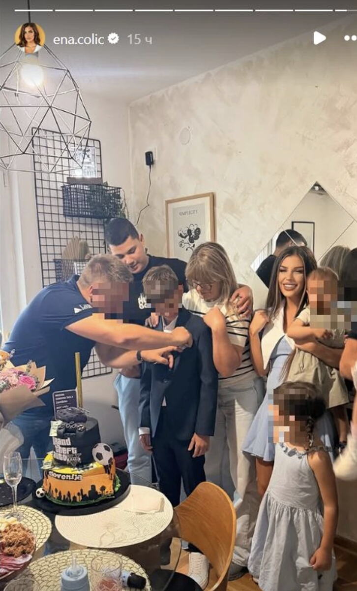 POSEBAN DAN ZA ENU ČOLIĆ, PEJA SVE VREME UZ NJU! Ovo je najvažniji trenutak njenog sina (FOTO)