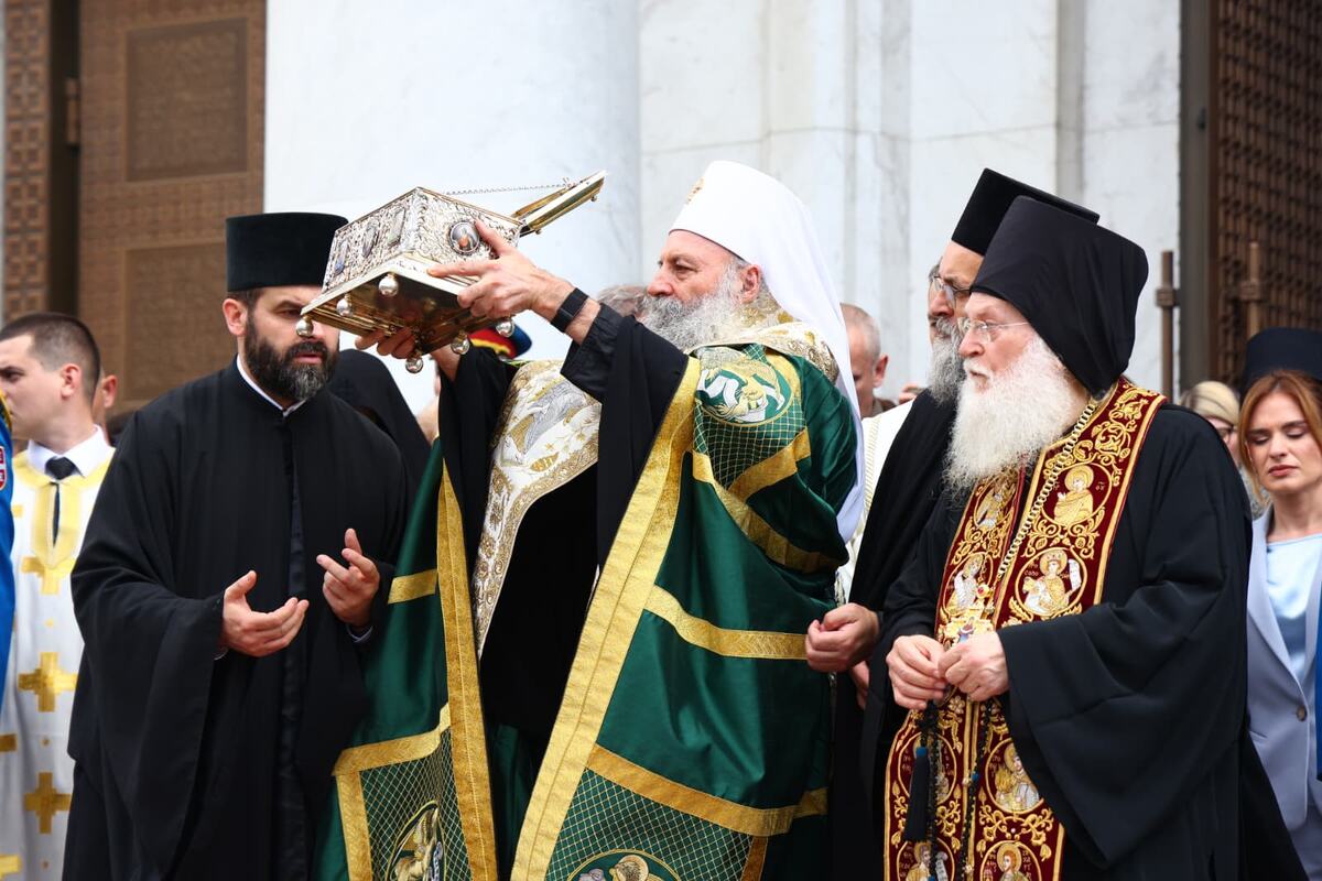 Pojas presvete bogorodice hram svetog save (12).jpeg