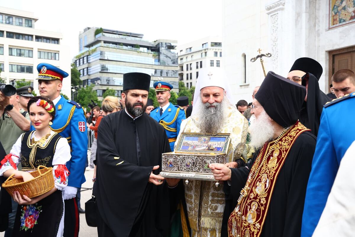Pojas presvete bogorodice hram svetog save (25).jpeg