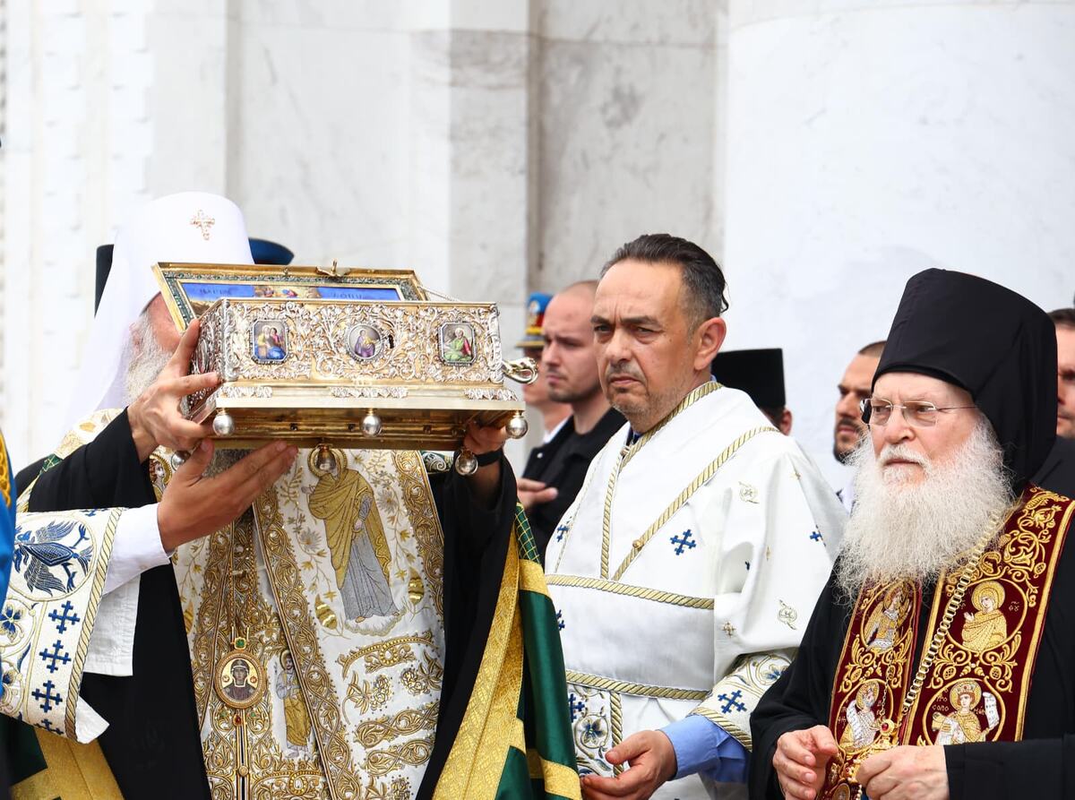 Pojas presvete bogorodice hram svetog save (27).jpeg
