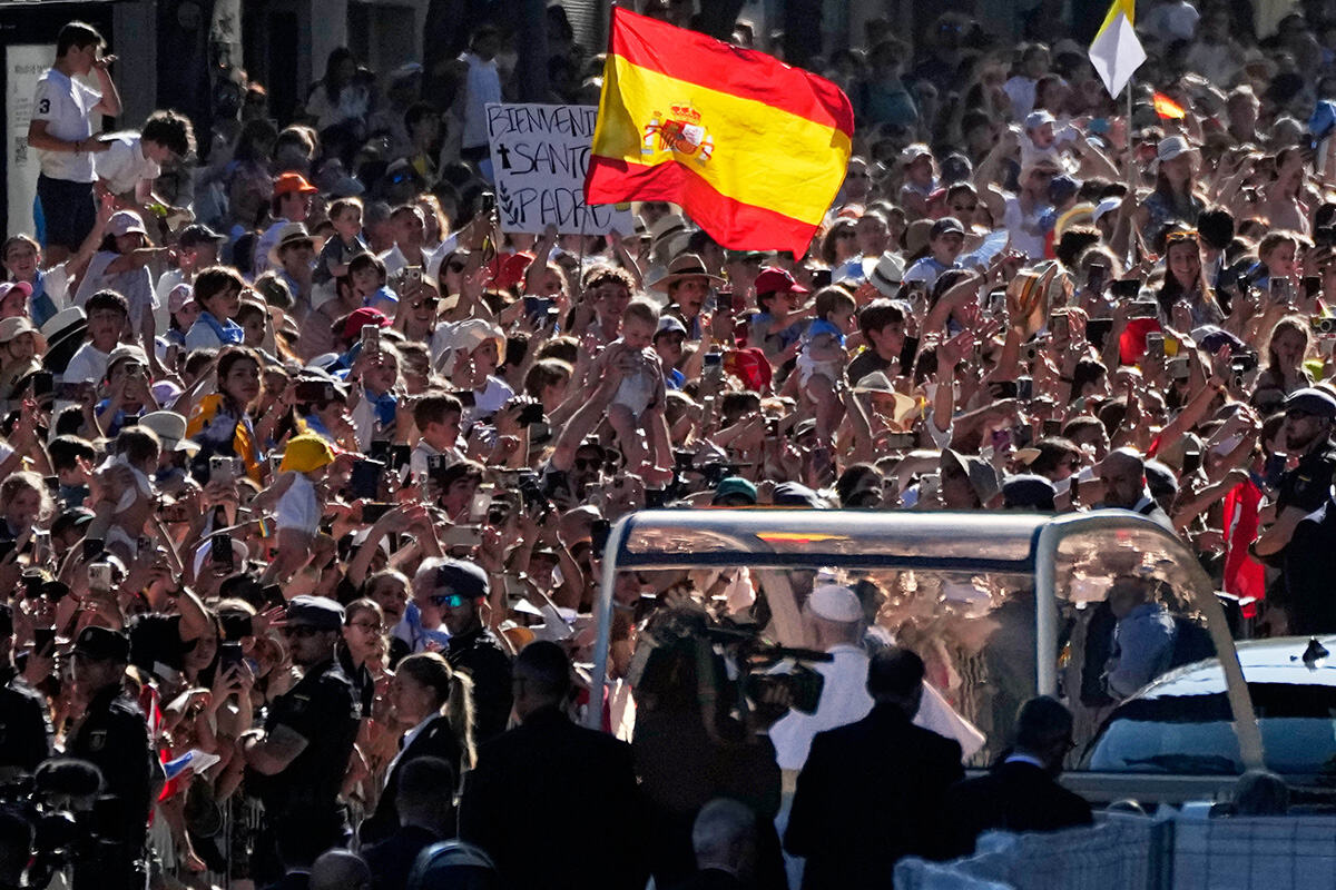 Papa Lav XIV  Madrid (2).jpg