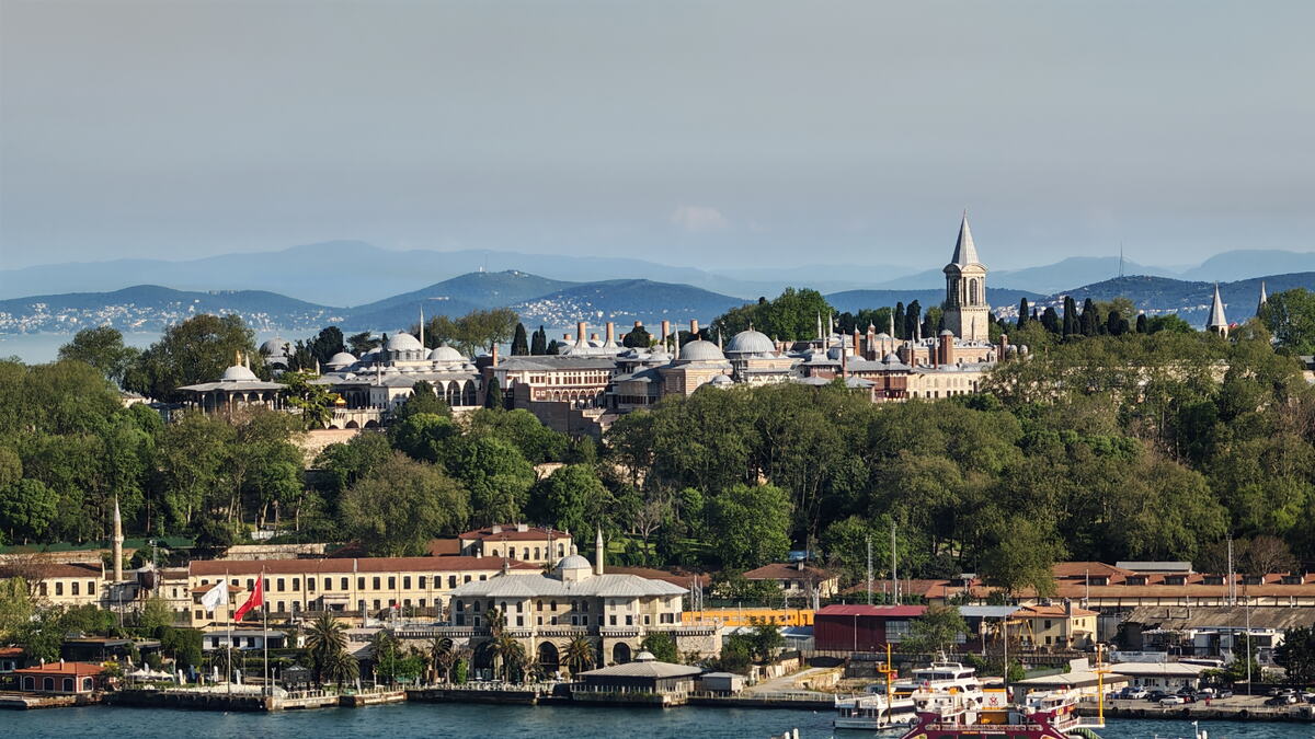 Topkapi palata - pogled sa Galata kule