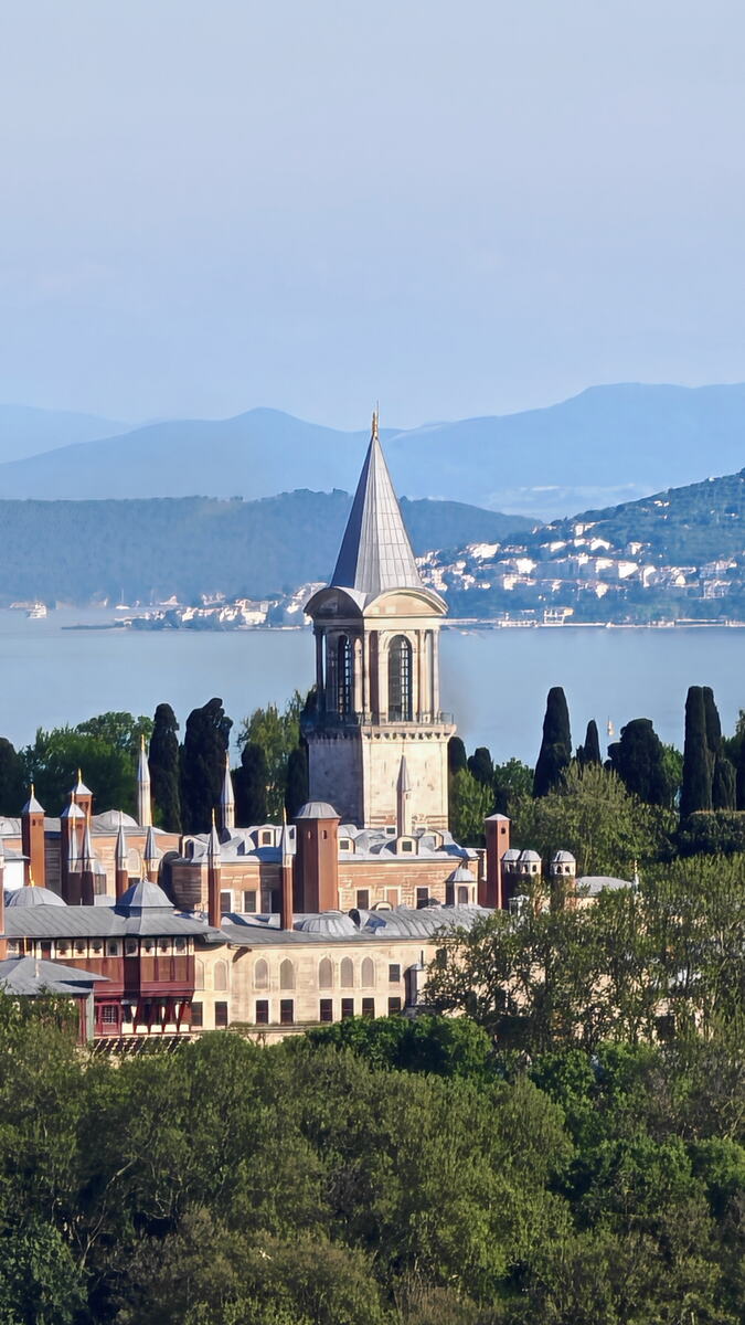 Pogled na Kulu pravde sa Galata kule