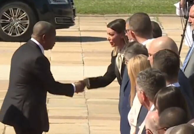 Palata Srbija počasna garda Angola Aleksandar Vučić