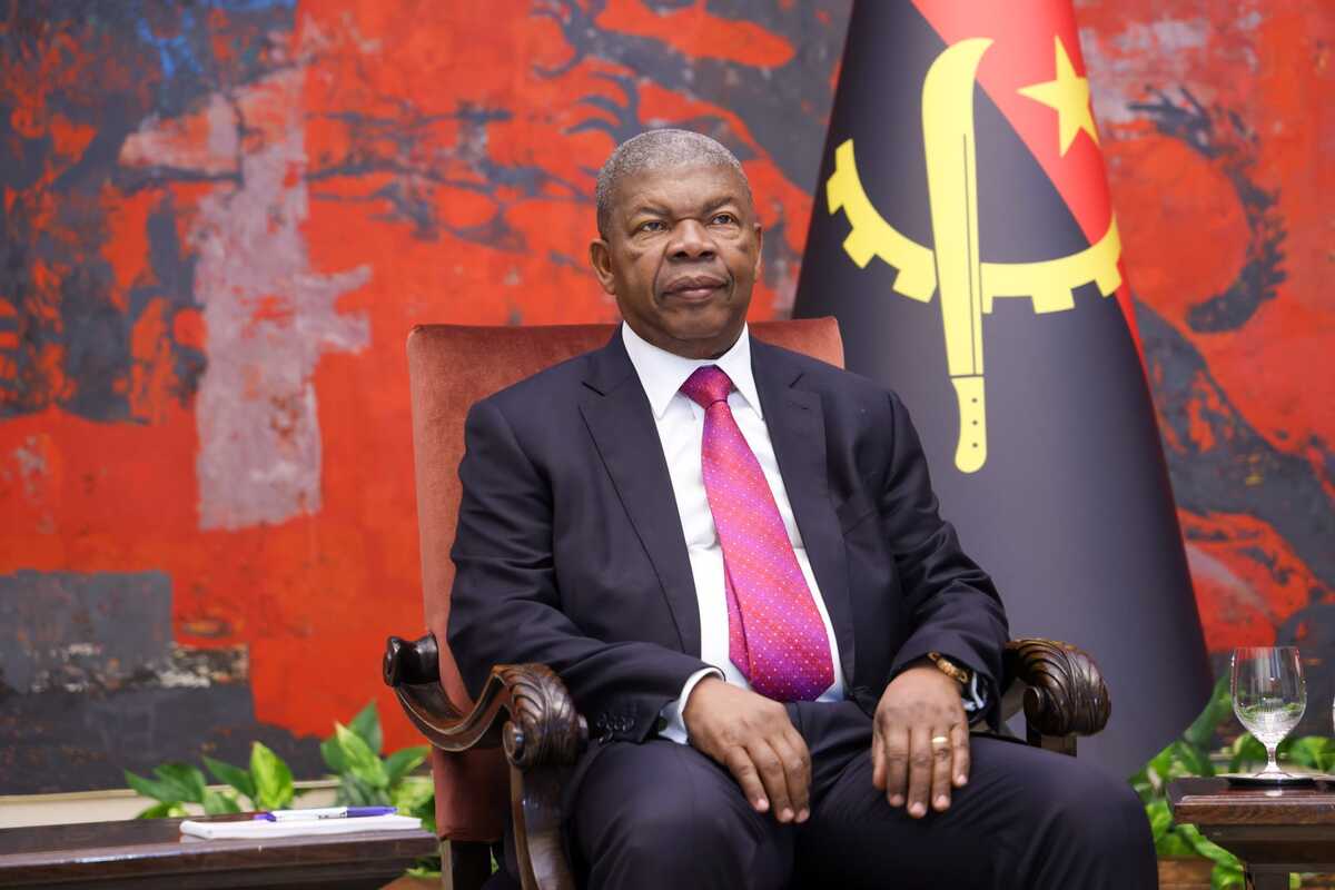 Aleksandar Vučić Angola  Žoao Manuel Gonsalves Lorens (2).jpeg