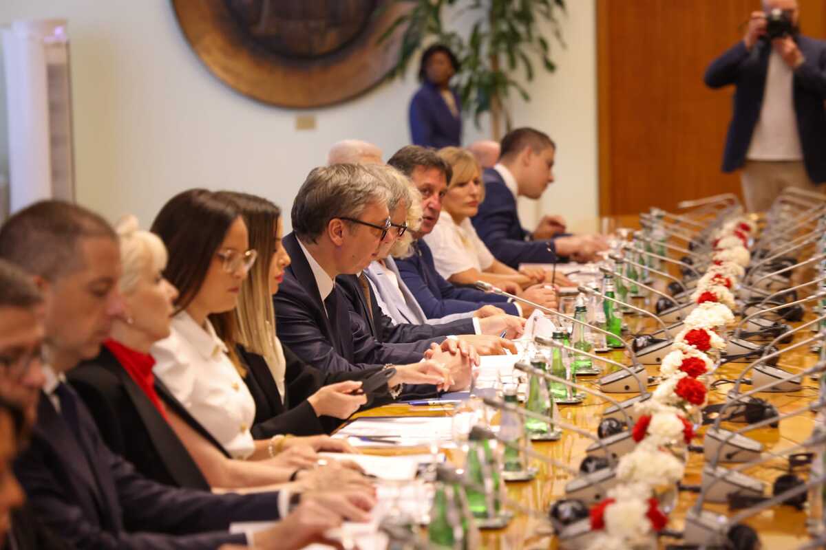 Aleksandar Vučić Angola  Žoao Manuel Gonsalves Lorens  (9).jpeg