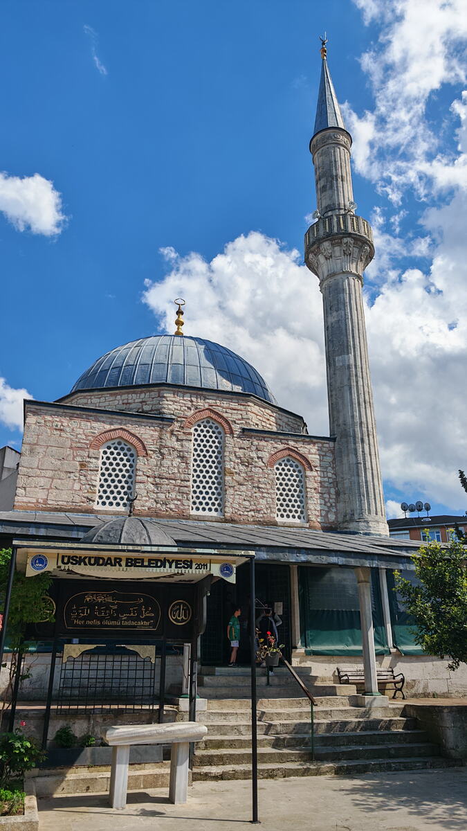 Činili džamija u Istanbulu, zadužbina sultanije Kosem