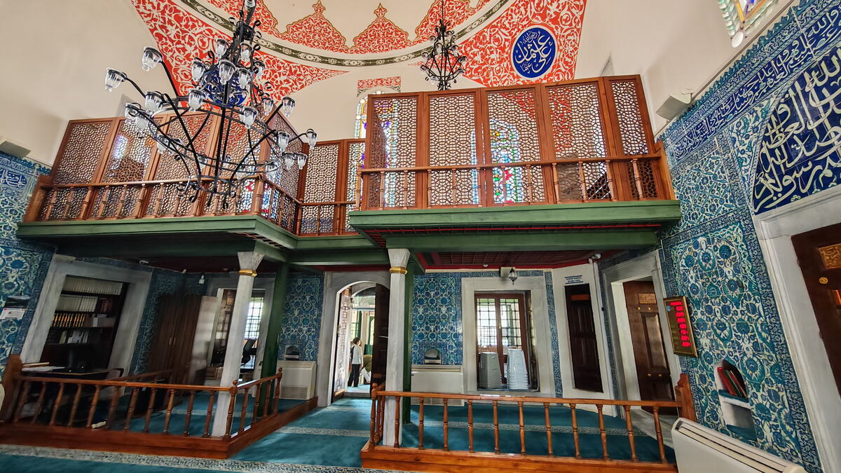 Činili džamija u Istanbulu, zadužbina sultanije Kosem