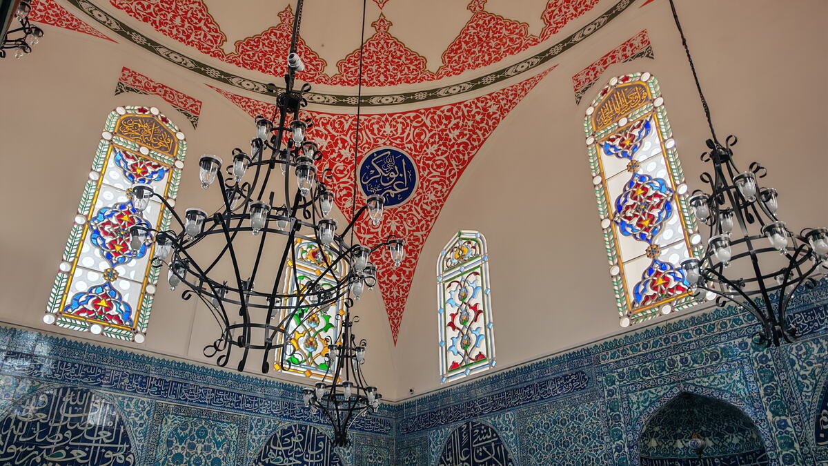 Činili džamija u Istanbulu, zadužbina sultanije Kosem