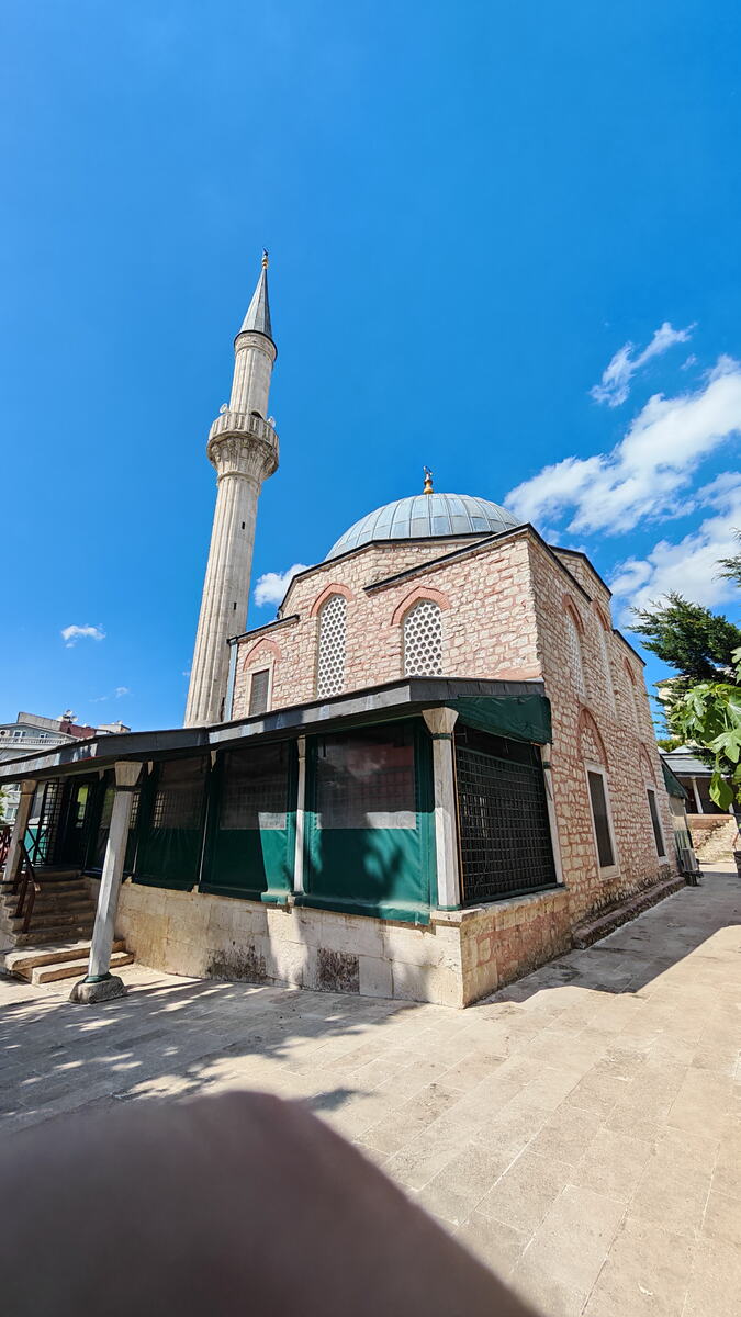 Činili džamija u Istanbulu, zadužbina sultanije Kosem